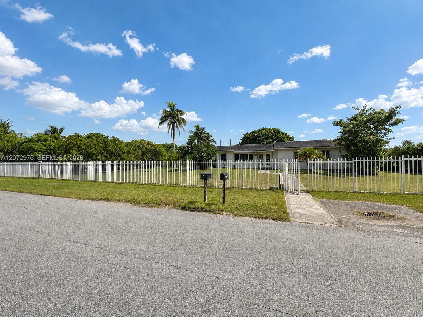 20890 SW 236th St photo 1