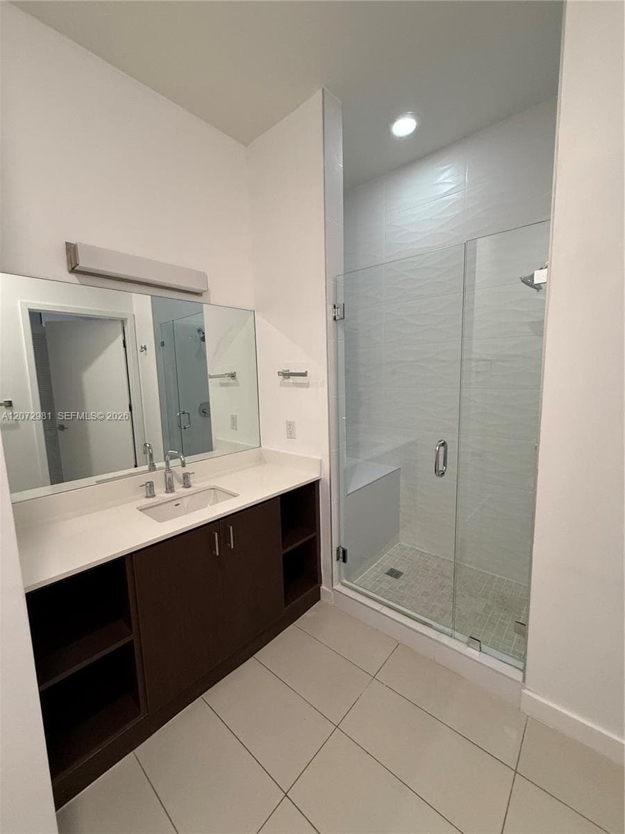 GRAND BAY COMMONS SOUTH · #813 in Doral - Photo 8