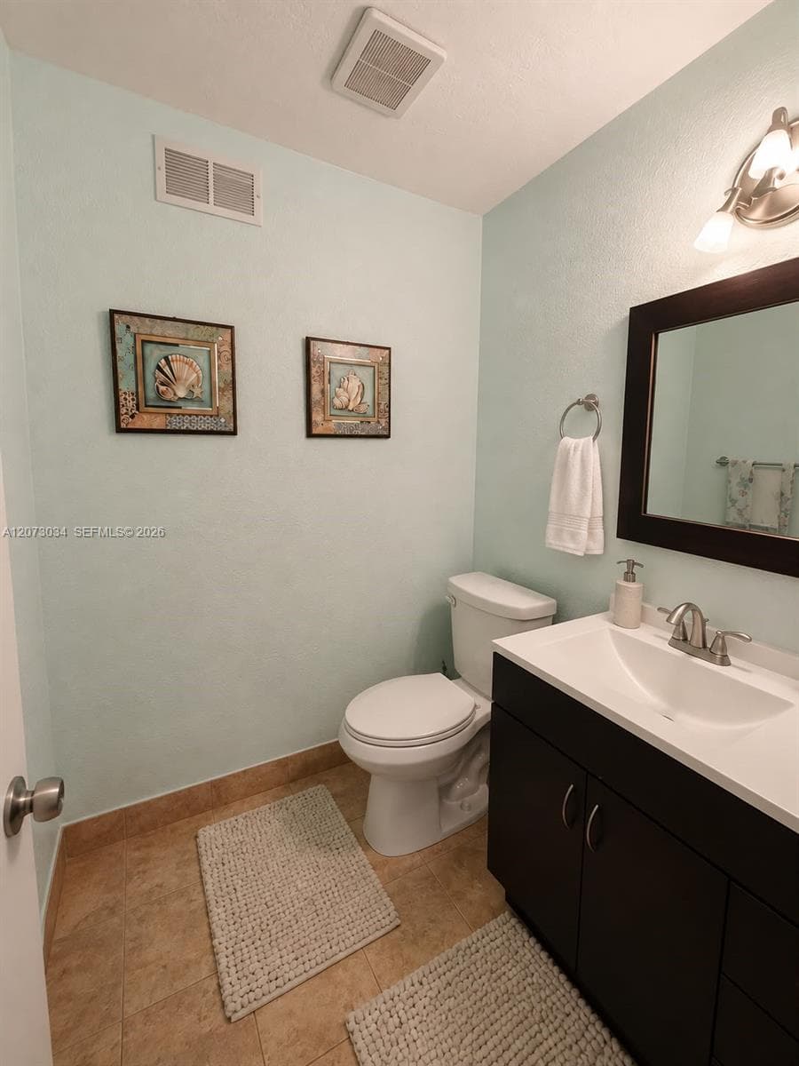 STRAND PLAZA CONDO · #217 in Hallandale Beach - Photo 8