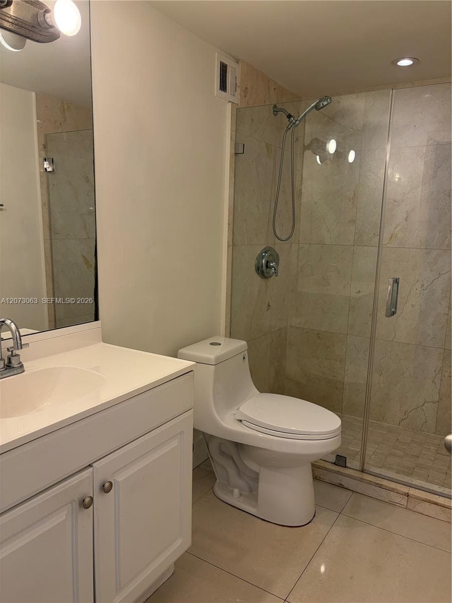 KEYSTONE TOWERS CONDO · #405 in North Miami - Photo 11