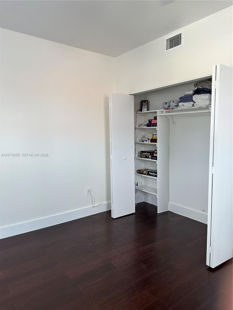 Second Bedroom - no furniture