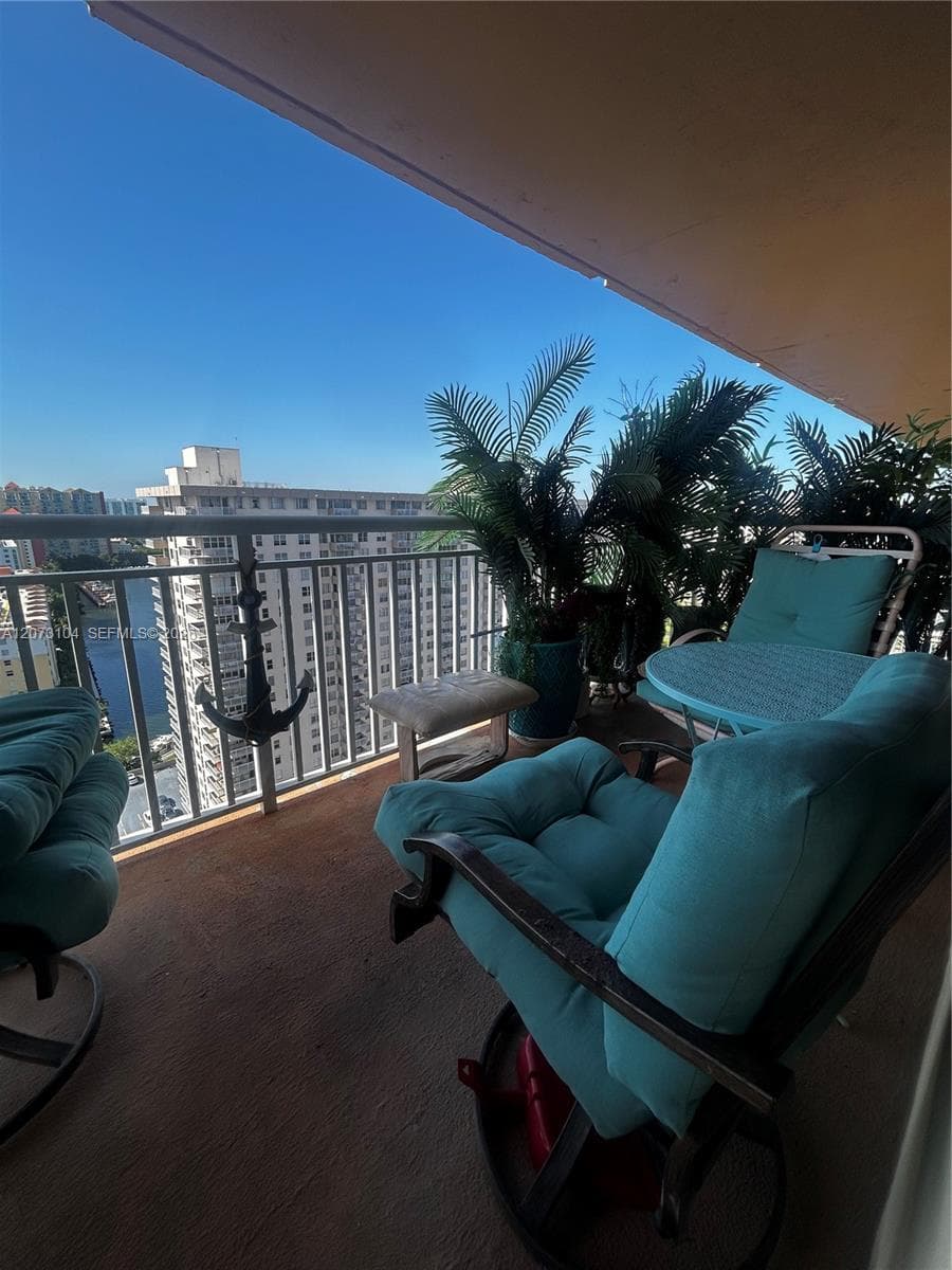 Winston Towers · #2315 in Sunny Isles Beach - Photo 2