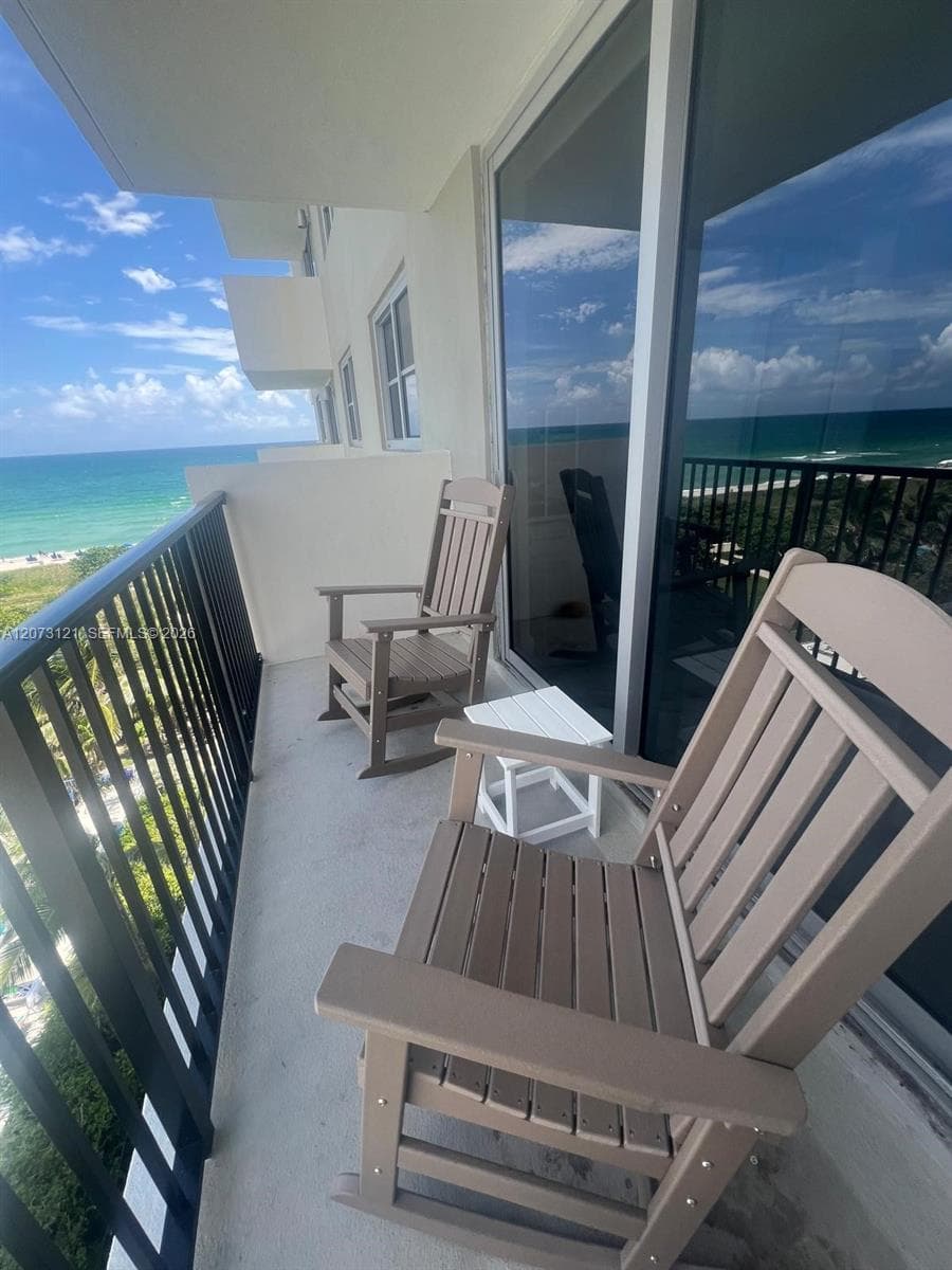 MANATEE CONDO · #606 in Surfside - Photo 4