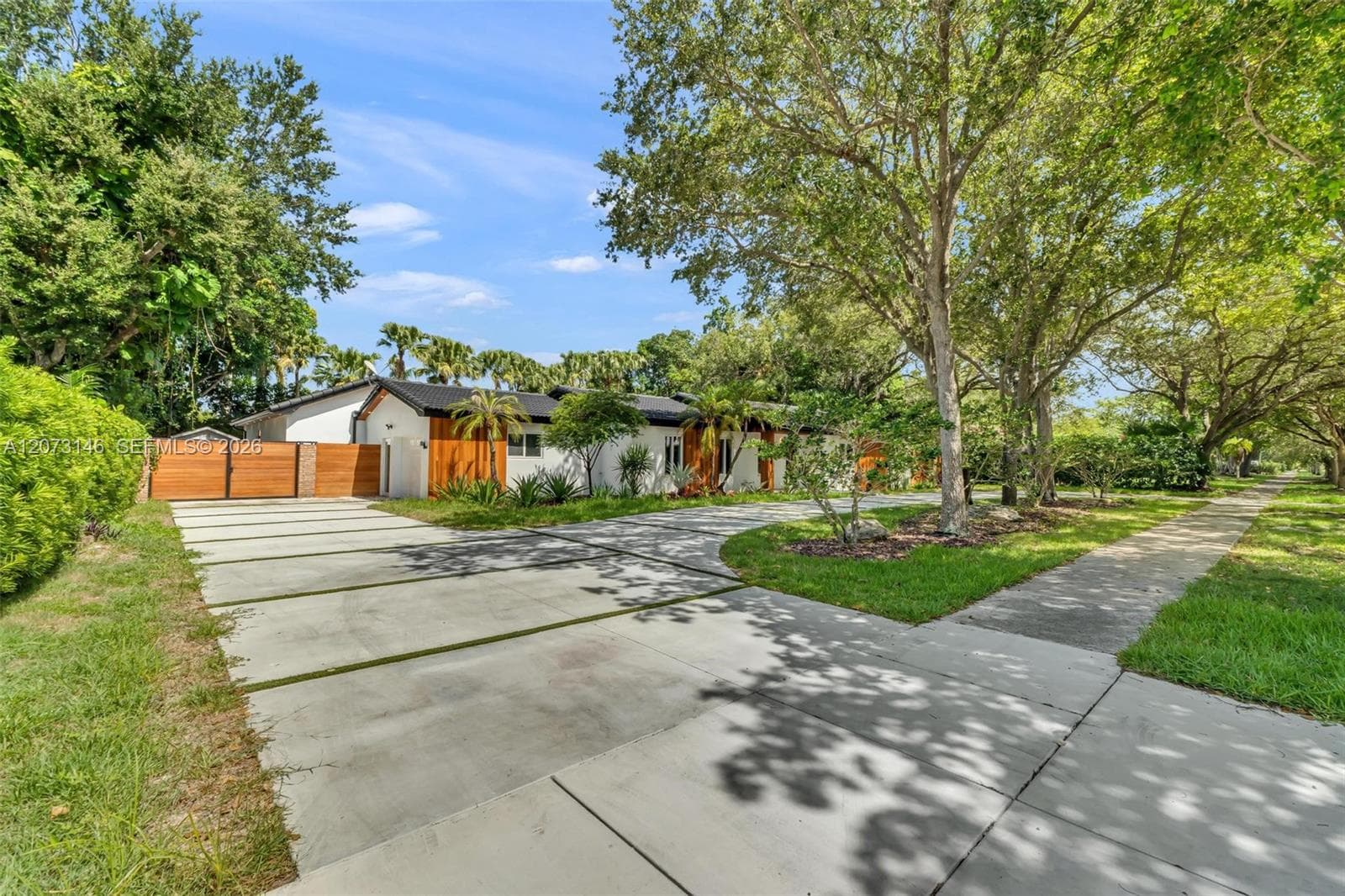 15321 SW 82nd Ave photo 4