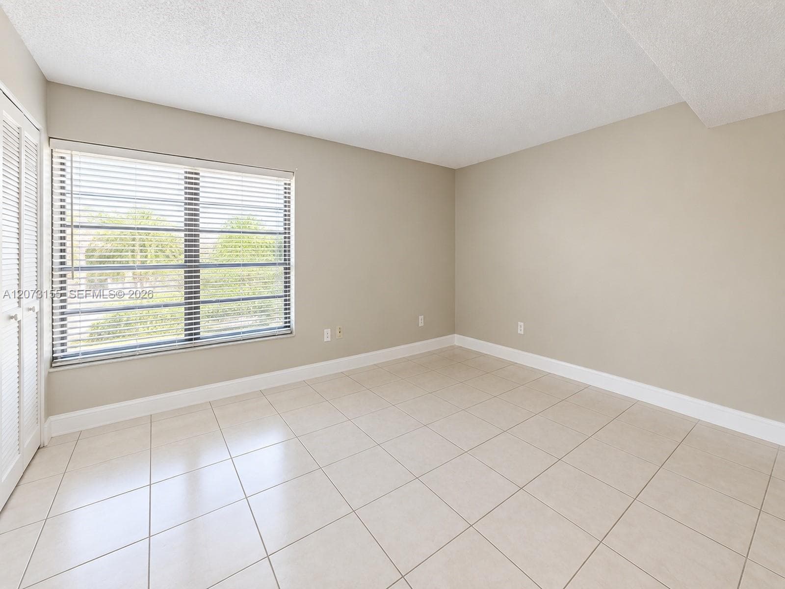 KENLAND POINTE CONDO IV · #306 in Miami - Photo 8