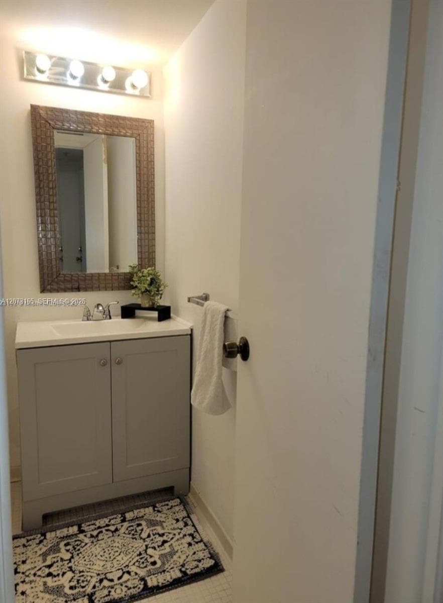 OCEANVIEW A CONDO · #1004 in Sunny Isles Beach - Photo 12