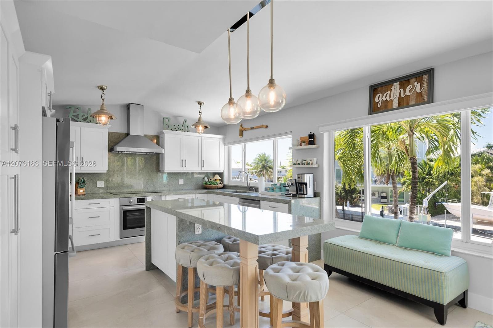 Chef's Gourmet Kitchen