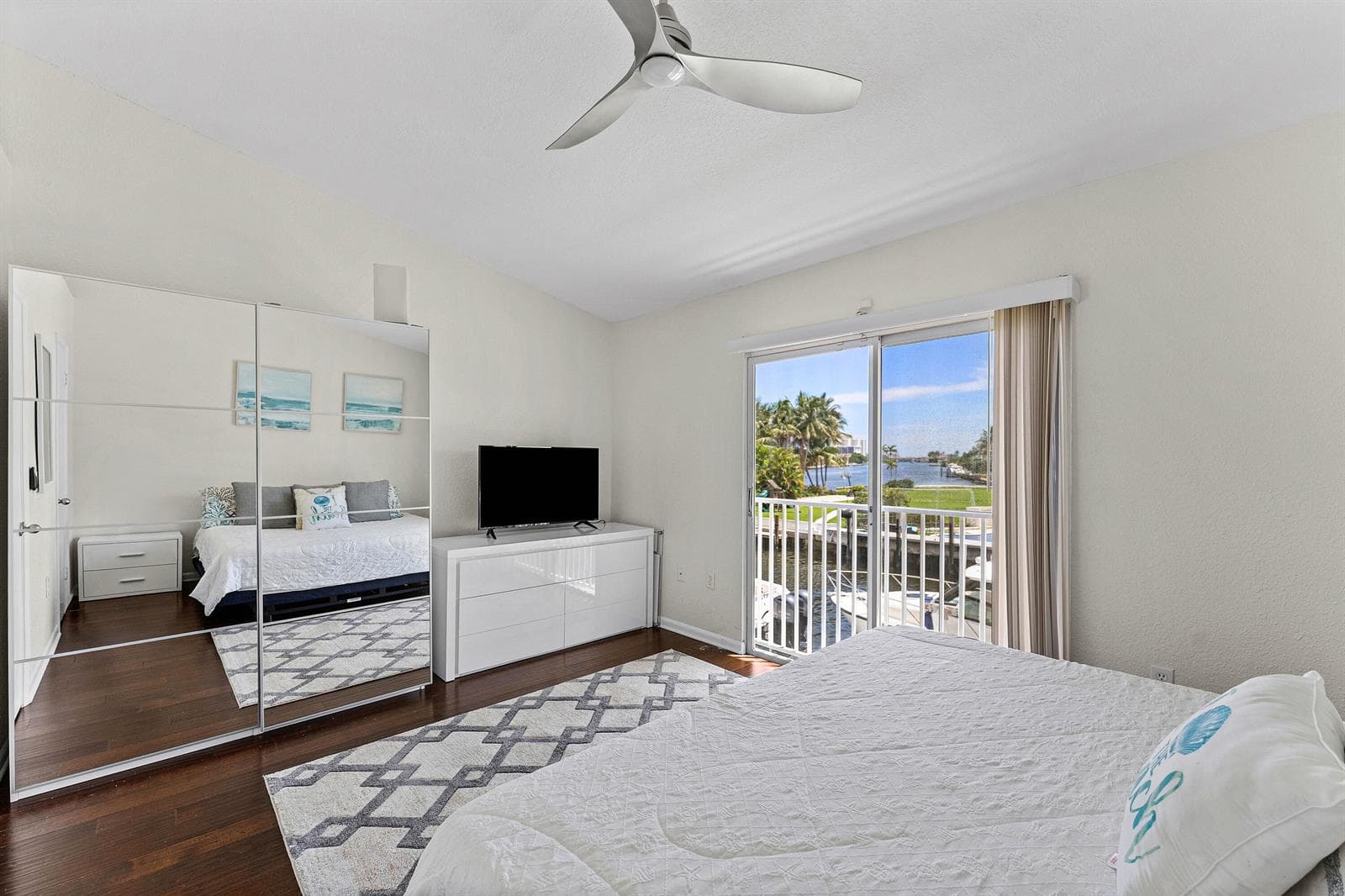 021-968JefferyStreet-BocaRaton-FL-33487-