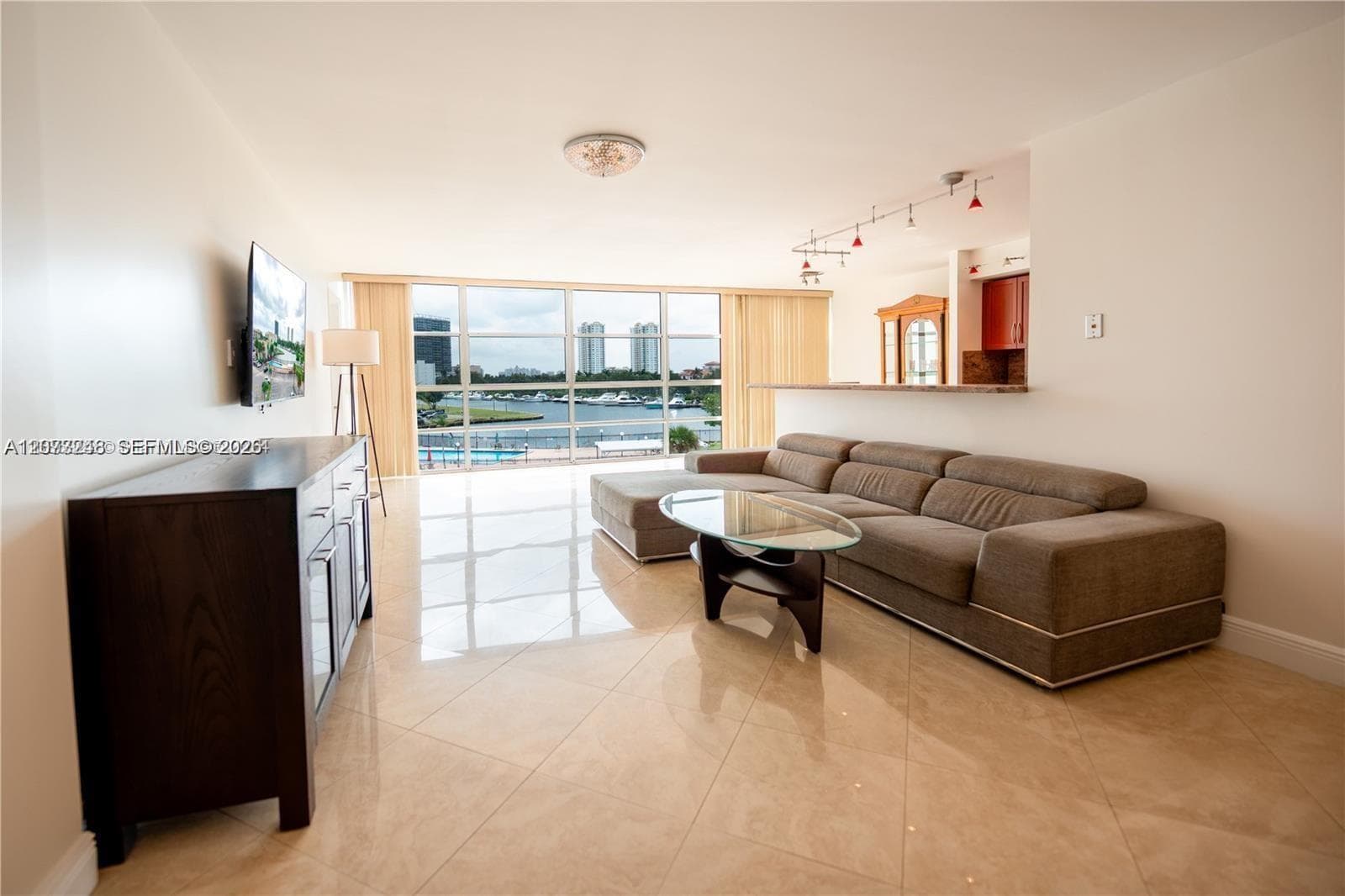 DESOTO PARK CONDO · #420 in Hallandale Beach - Photo 2