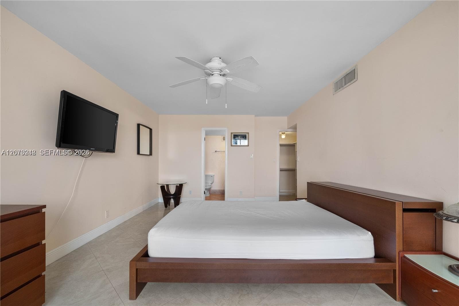 DESOTO PARK CONDO · #420 in Hallandale Beach - Photo 5
