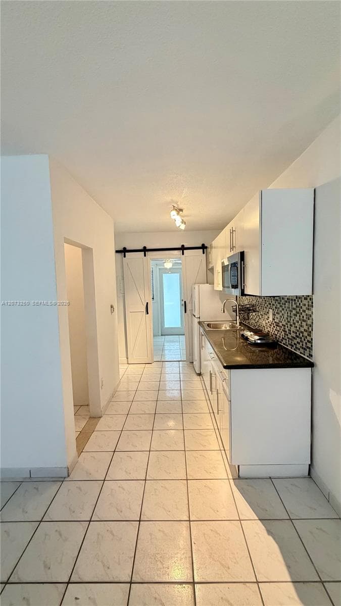 EAST BREEZE CONDOMINIUM · #4 in Miami Beach - Photo 5