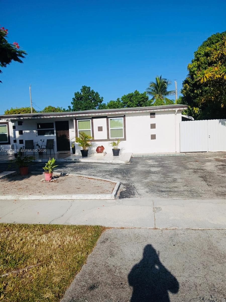 4400 SW 112th Pl photo 14