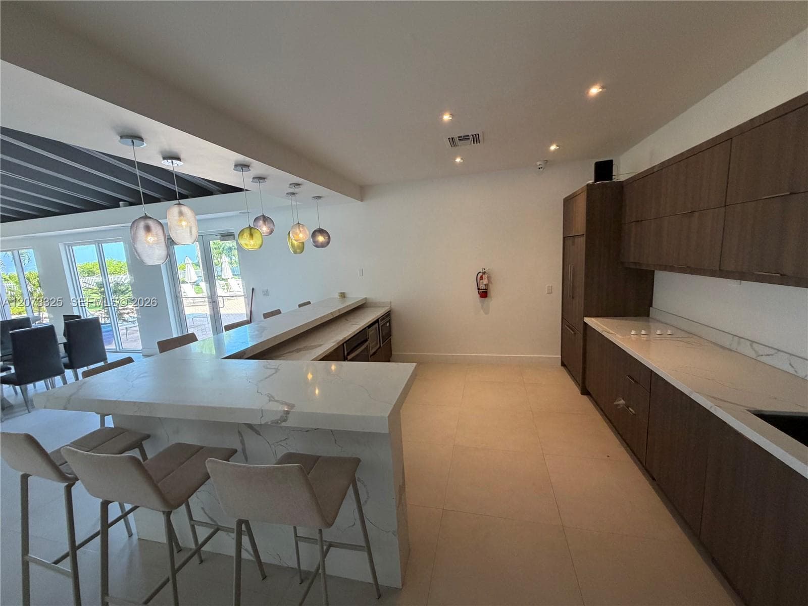 The Royal Club Condo · #1405 in Miami Beach - Photo 34
