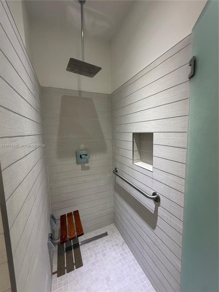 The Royal Club Condo · #1405 in Miami Beach - Photo 38