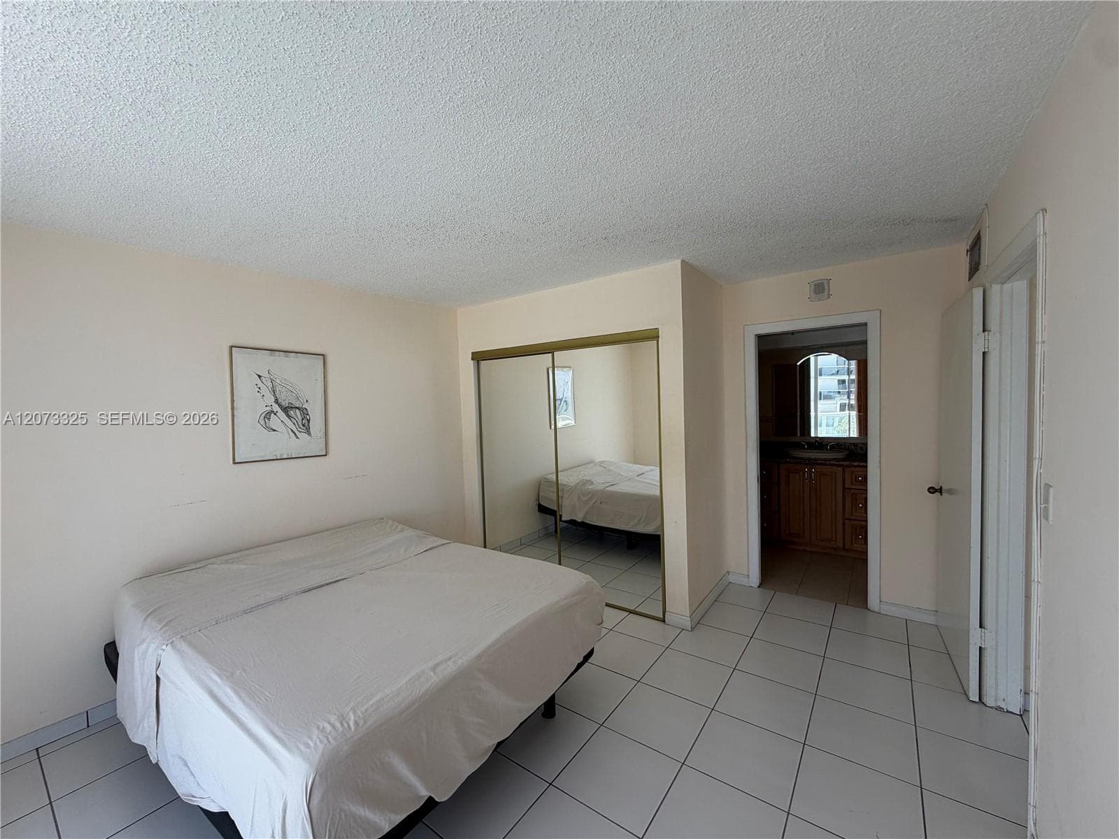 The Royal Club Condo · #1405 in Miami Beach - Photo 18