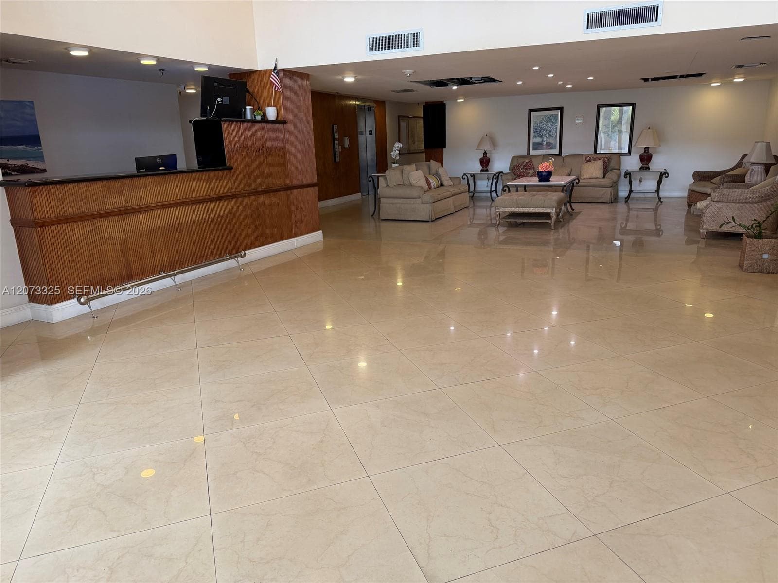 The Royal Club Condo · #1405 in Miami Beach - Photo 59