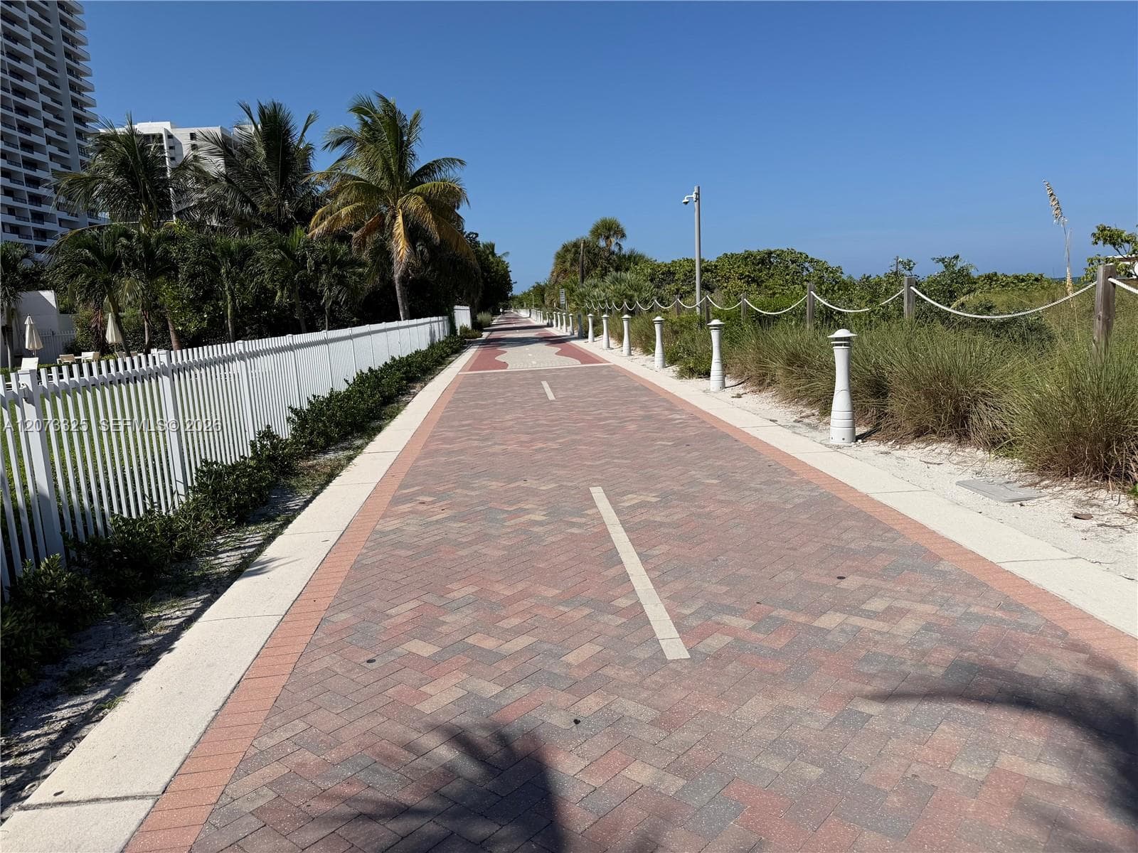 The Royal Club Condo · #1405 in Miami Beach - Photo 50
