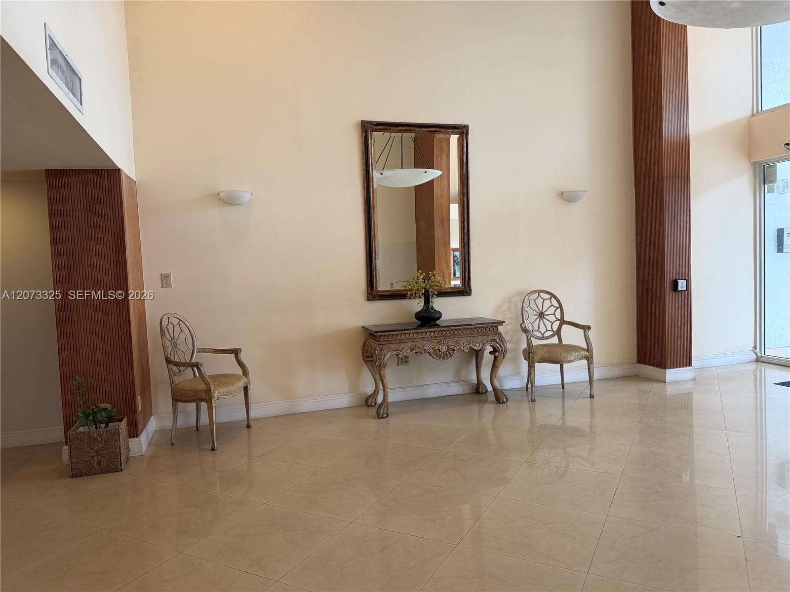 The Royal Club Condo · #1405 in Miami Beach - Photo 60