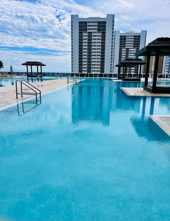 BEACH CLUB CONDO · #3508 in Hallandale Beach - Photo 19