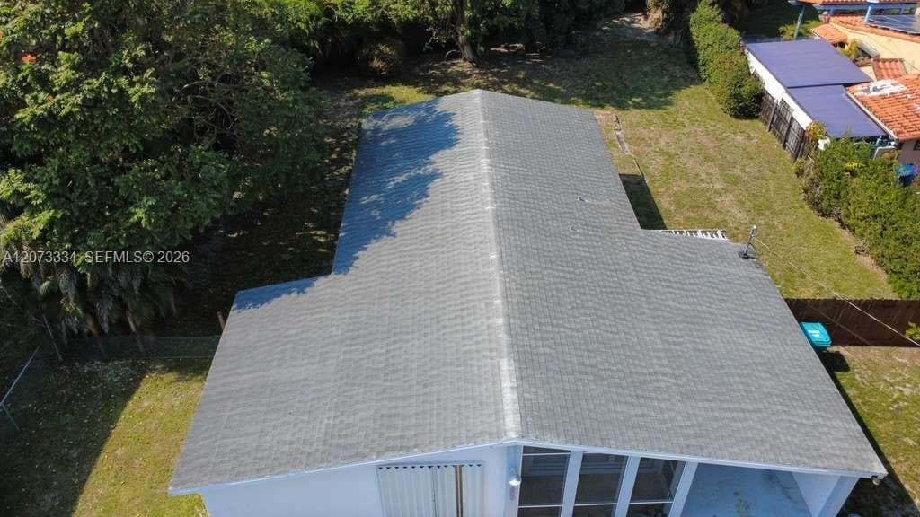 11600 NE 6th Ave photo 27