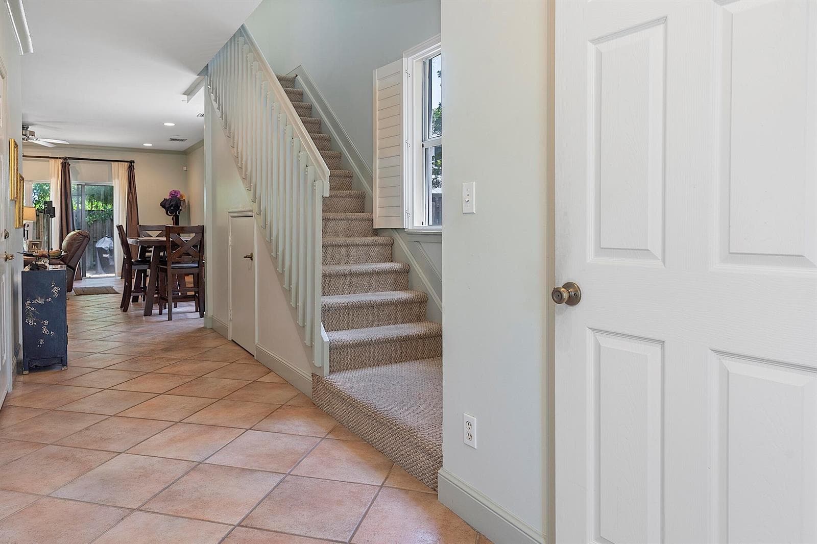 808 SW 4th Ave - - 319