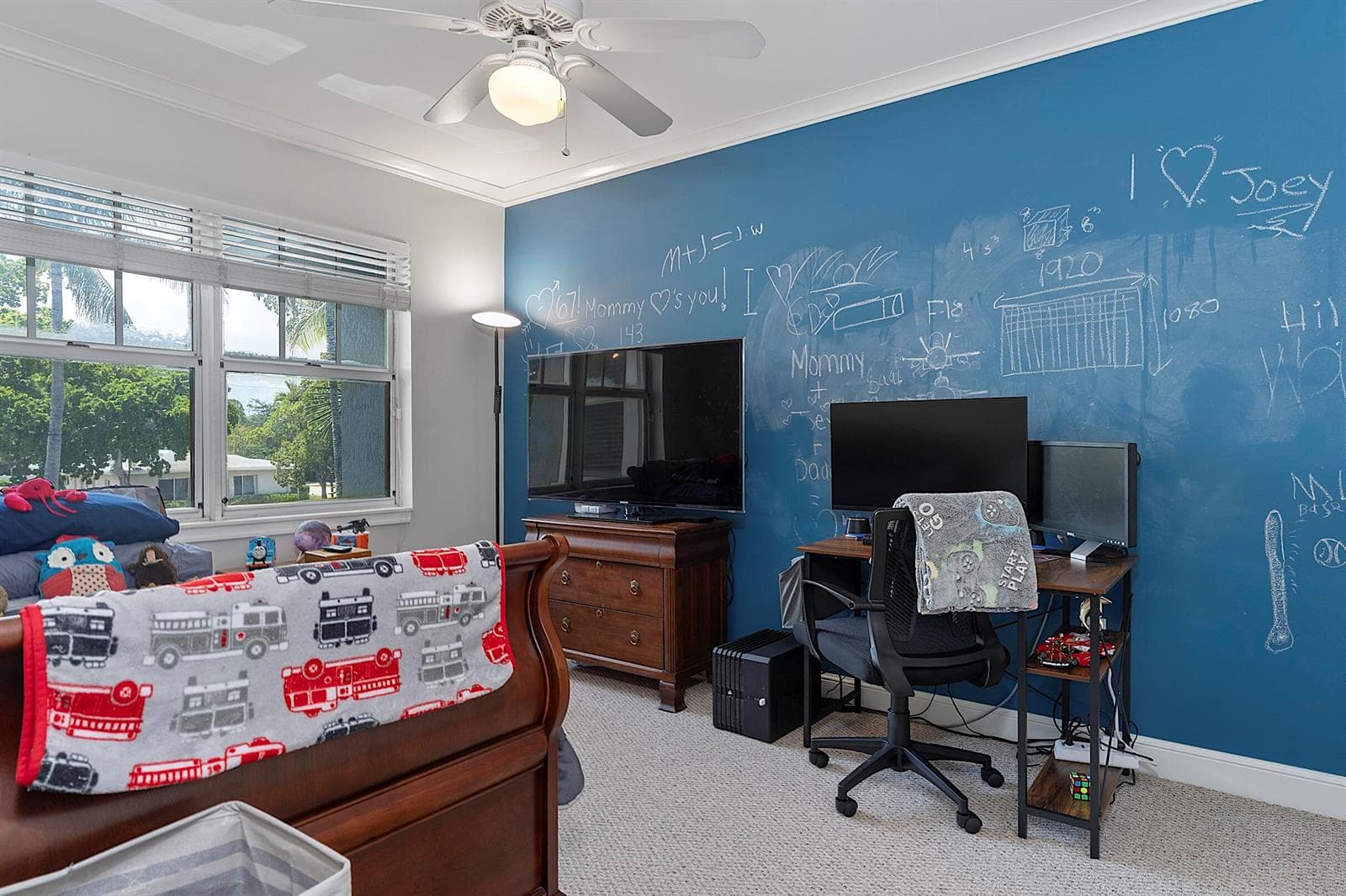 808 SW 4th Ave - - 353