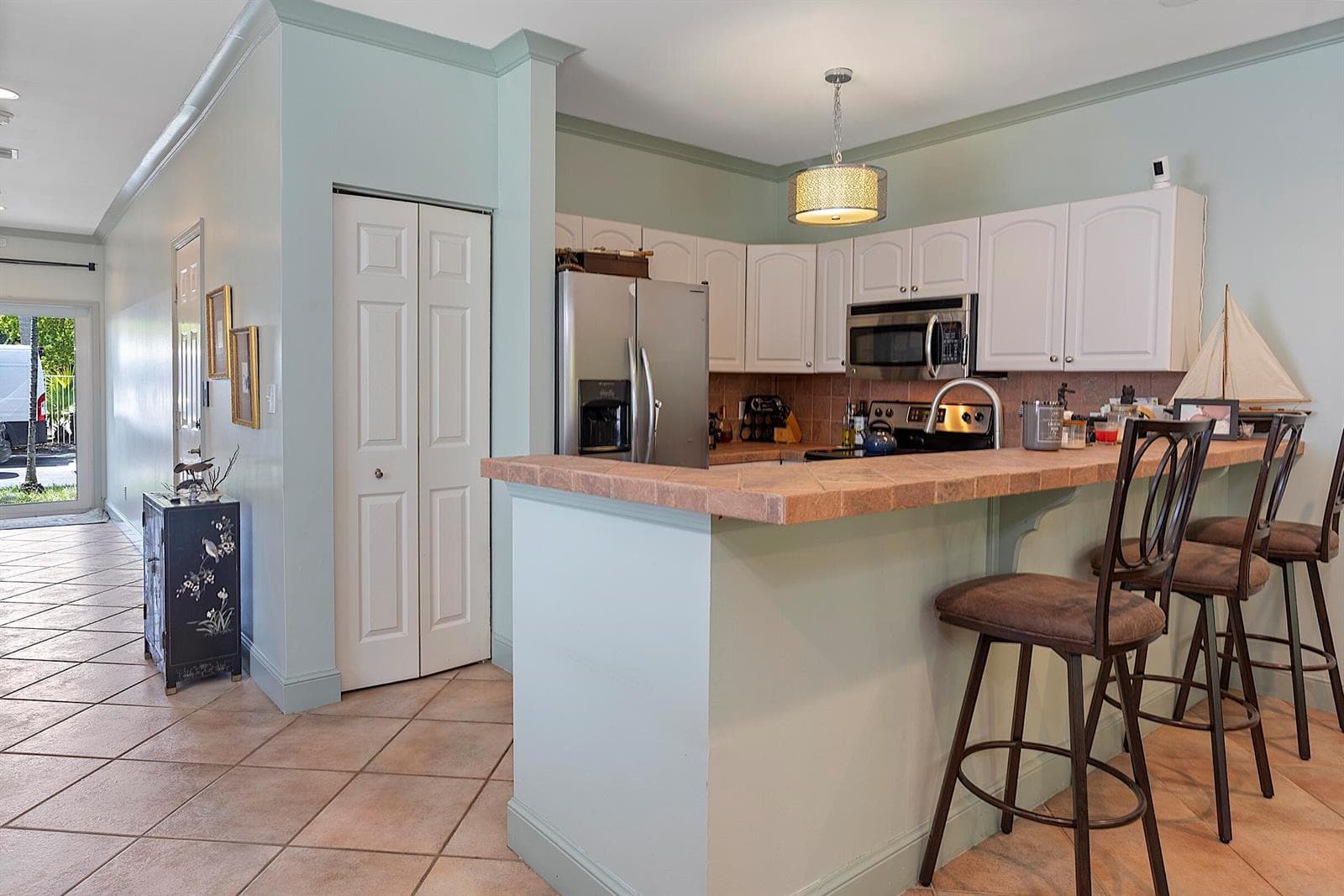 808 SW 4th Ave - - 340