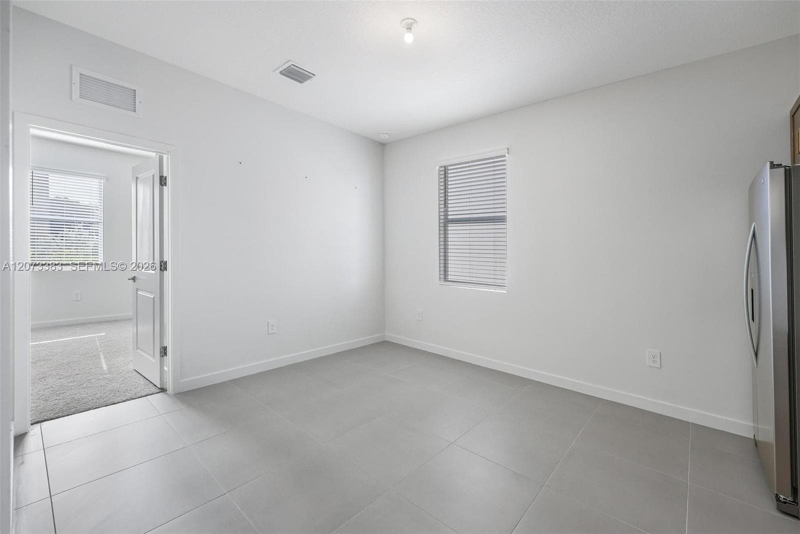 Efficiency Living/Kitchen