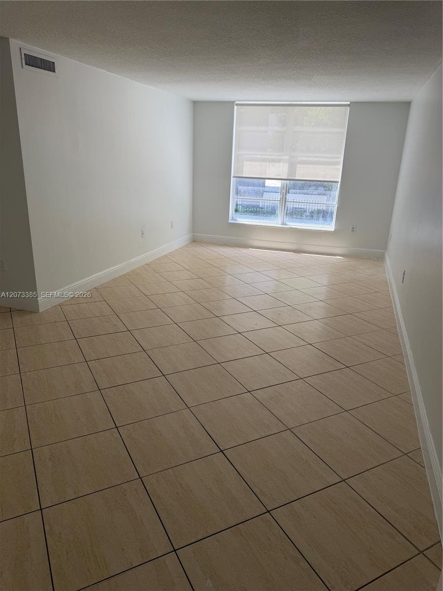 Palm Gardens Condo · #204 in Miami - Photo 2