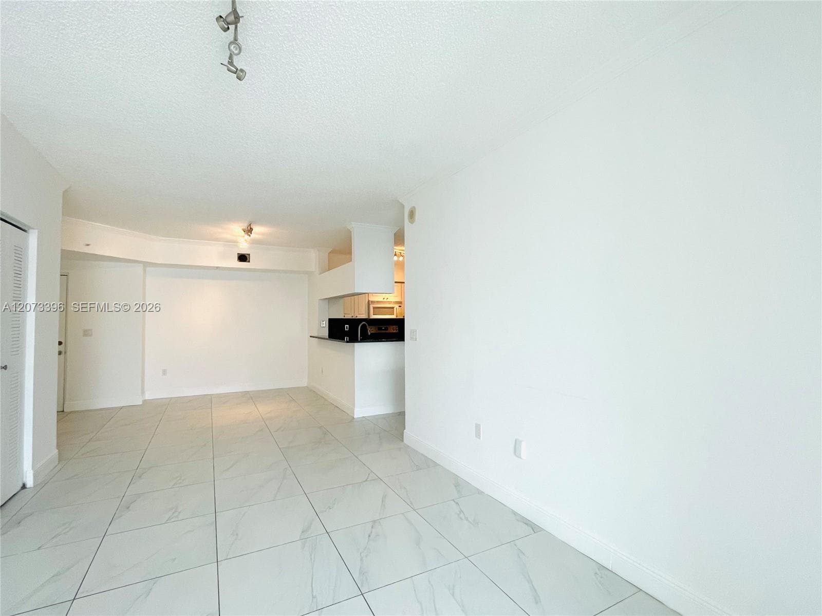 Porto Bellagio · #2902 in Sunny Isles Beach - Photo 3