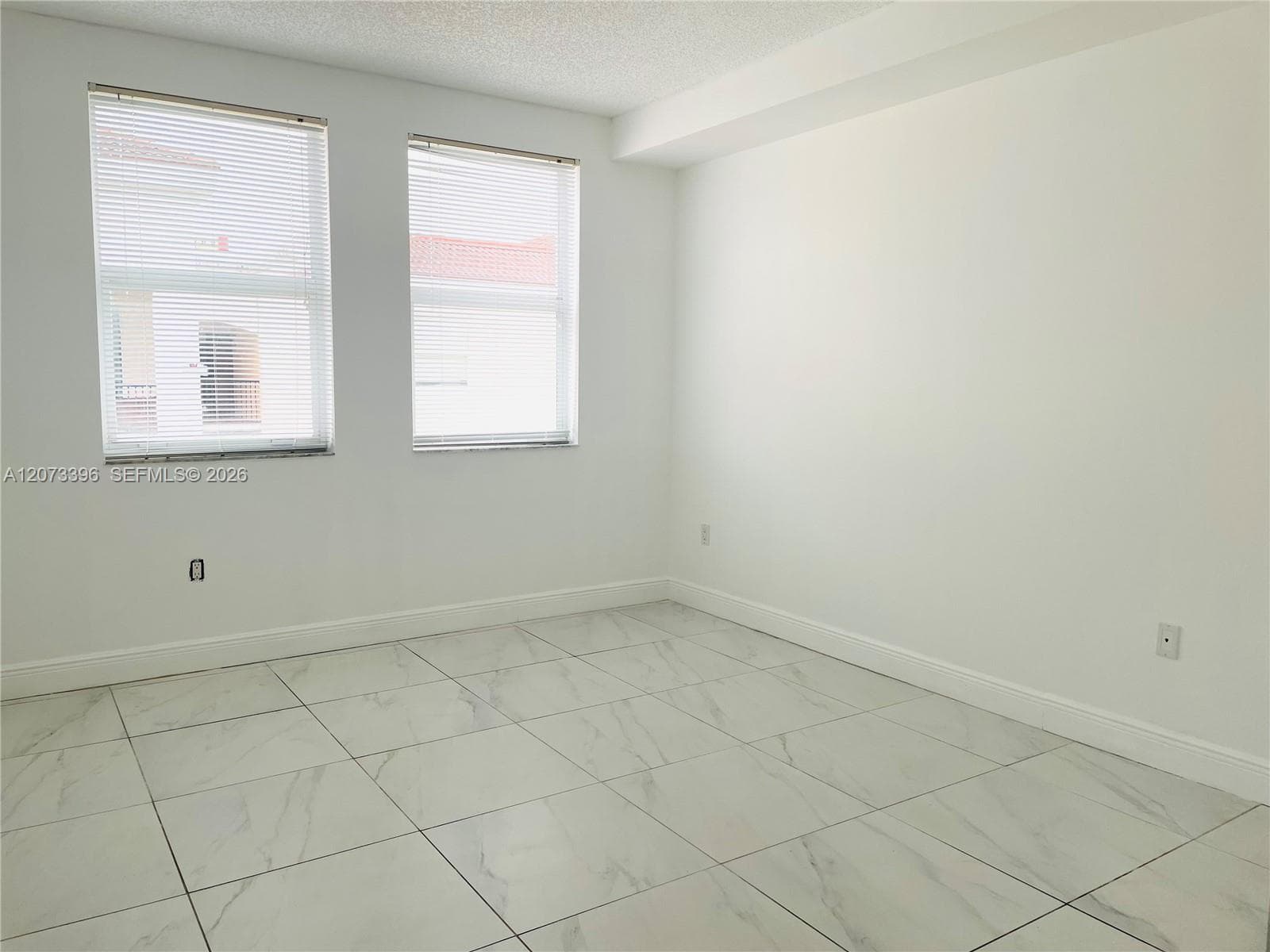 Porto Bellagio · #2902 in Sunny Isles Beach - Photo 9