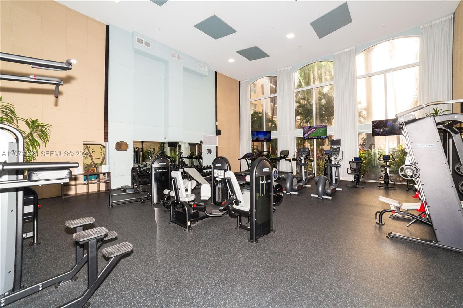 Porto Bellagio · #2902 in Sunny Isles Beach - Photo 29
