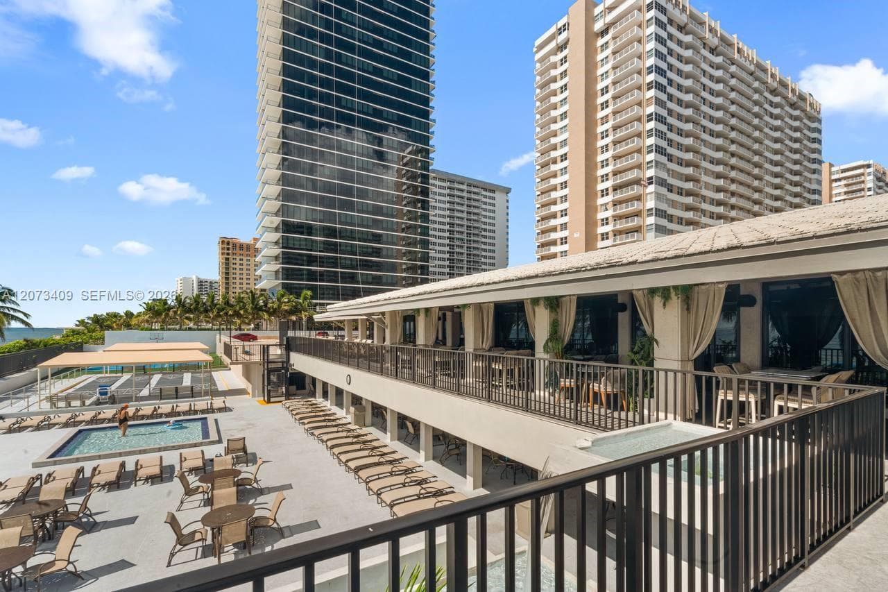 HEMISPHERES BAY NORTH · #5E in Hallandale Beach - Photo 14
