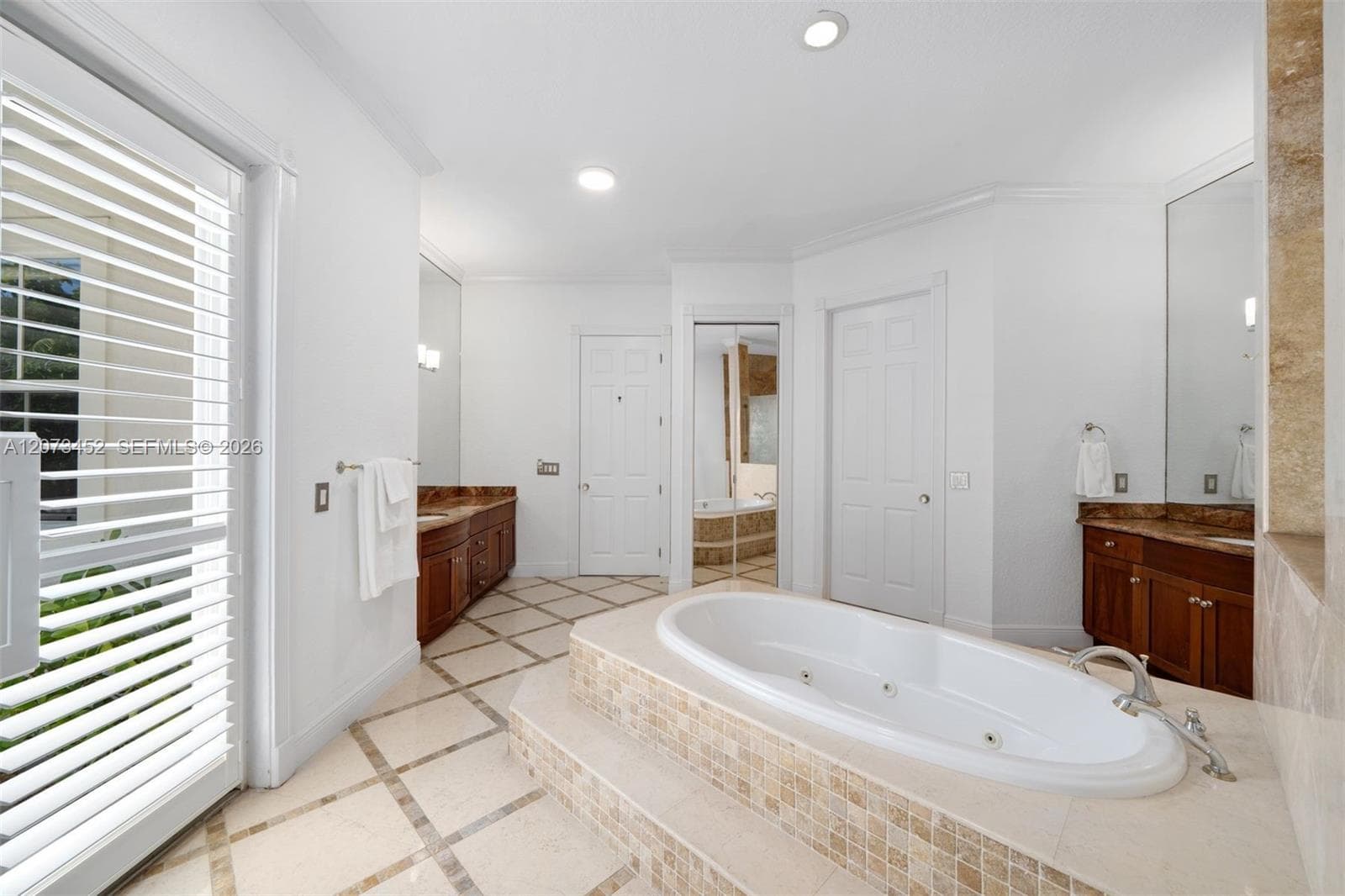 6235 Rolling Road Dr photo 12