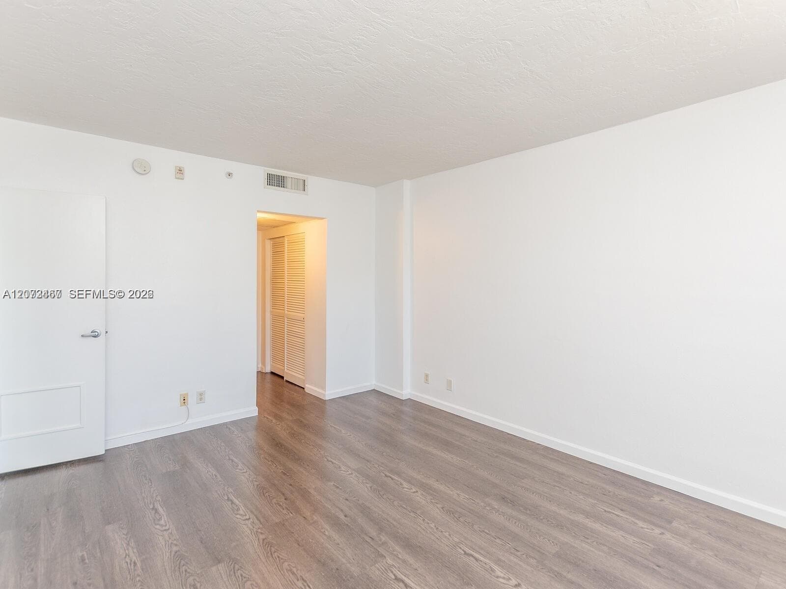 RESIDENCES ON HOLLYWOOD B · #922 in Hollywood - Photo 26