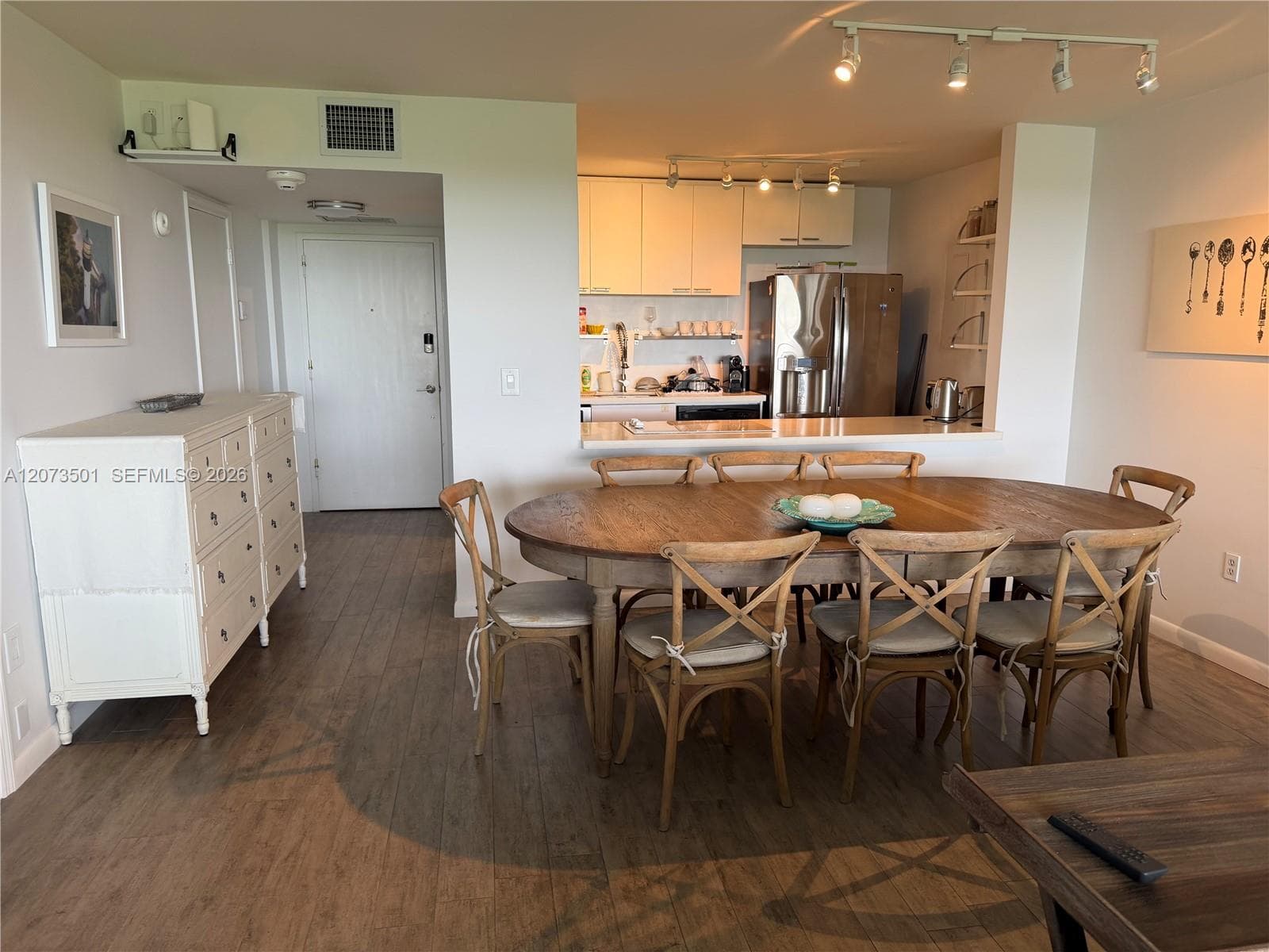 Commodore Club West · #906 in Key Biscayne - Photo 3