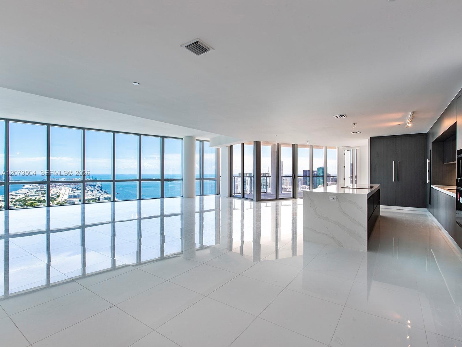 Paramount Miami Worldcenter · #PH5011 in Miami - Photo 7