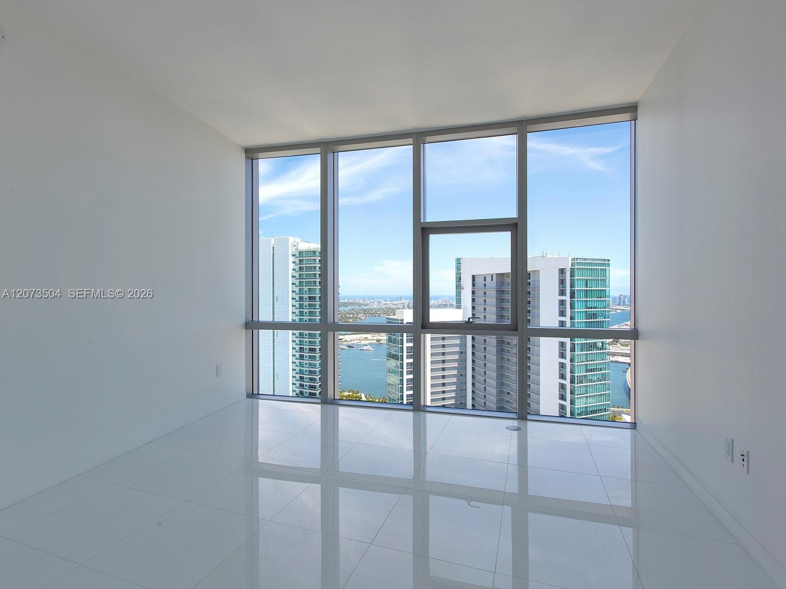 Paramount Miami Worldcenter · #PH5011 in Miami - Photo 44