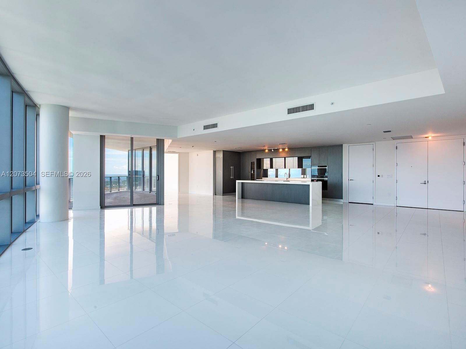 Paramount Miami Worldcenter · #PH5011 in Miami - Photo 11