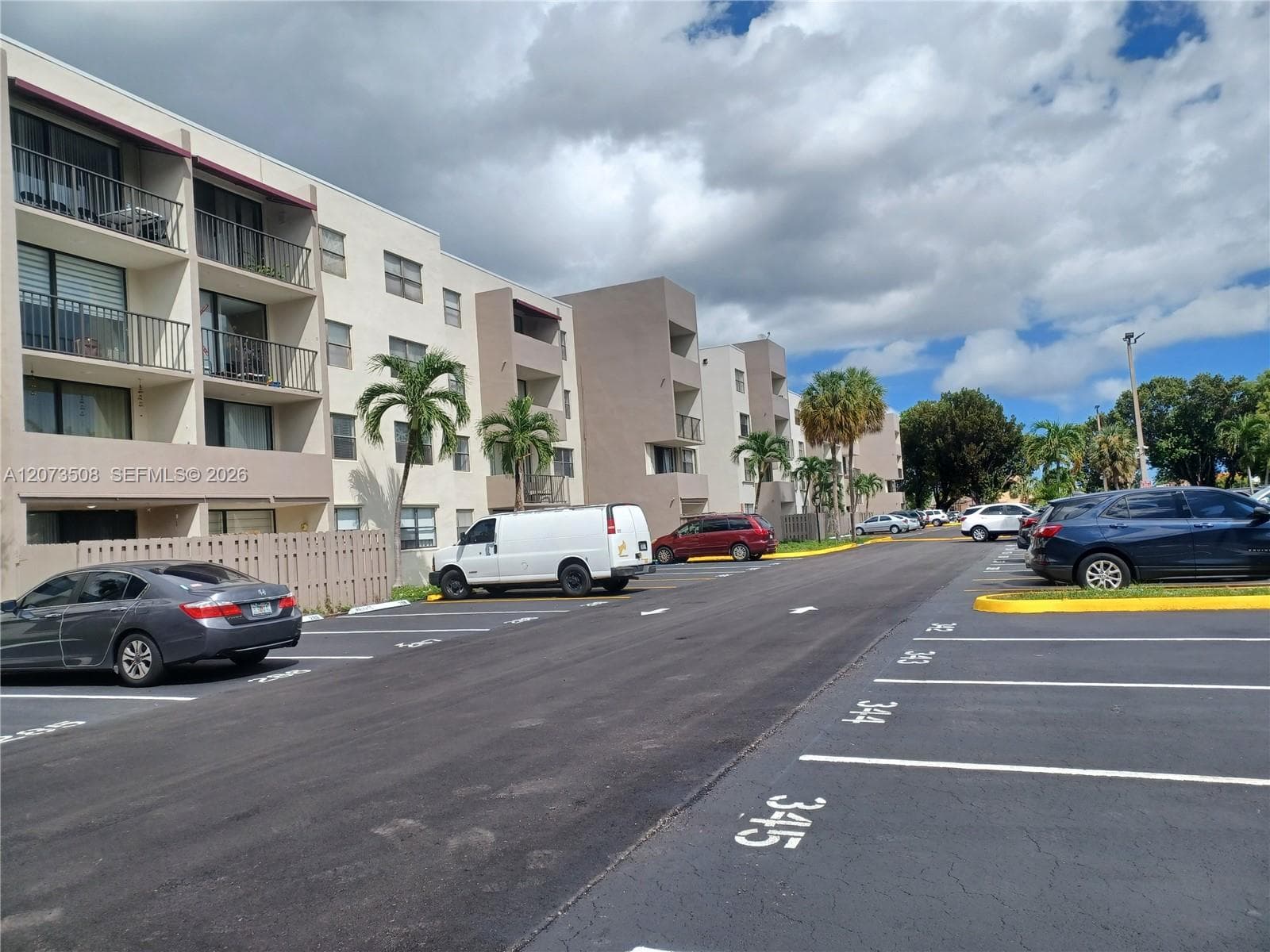 PEPPERMILL KENDALE LKS W · #C110 in Miami - Photo 2