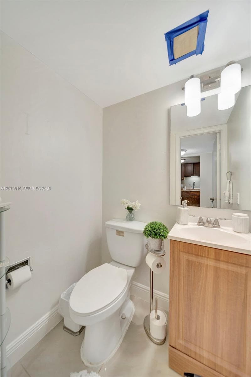 IMPERIAL TOWERS NORTH CON · #241 in Hallandale Beach - Photo 24