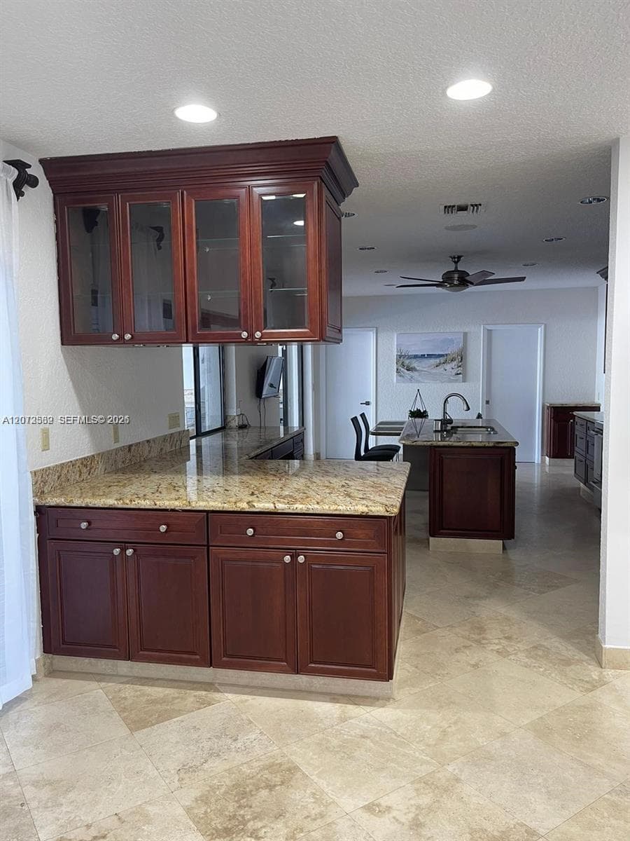 612 Hibiscus Dr photo 16