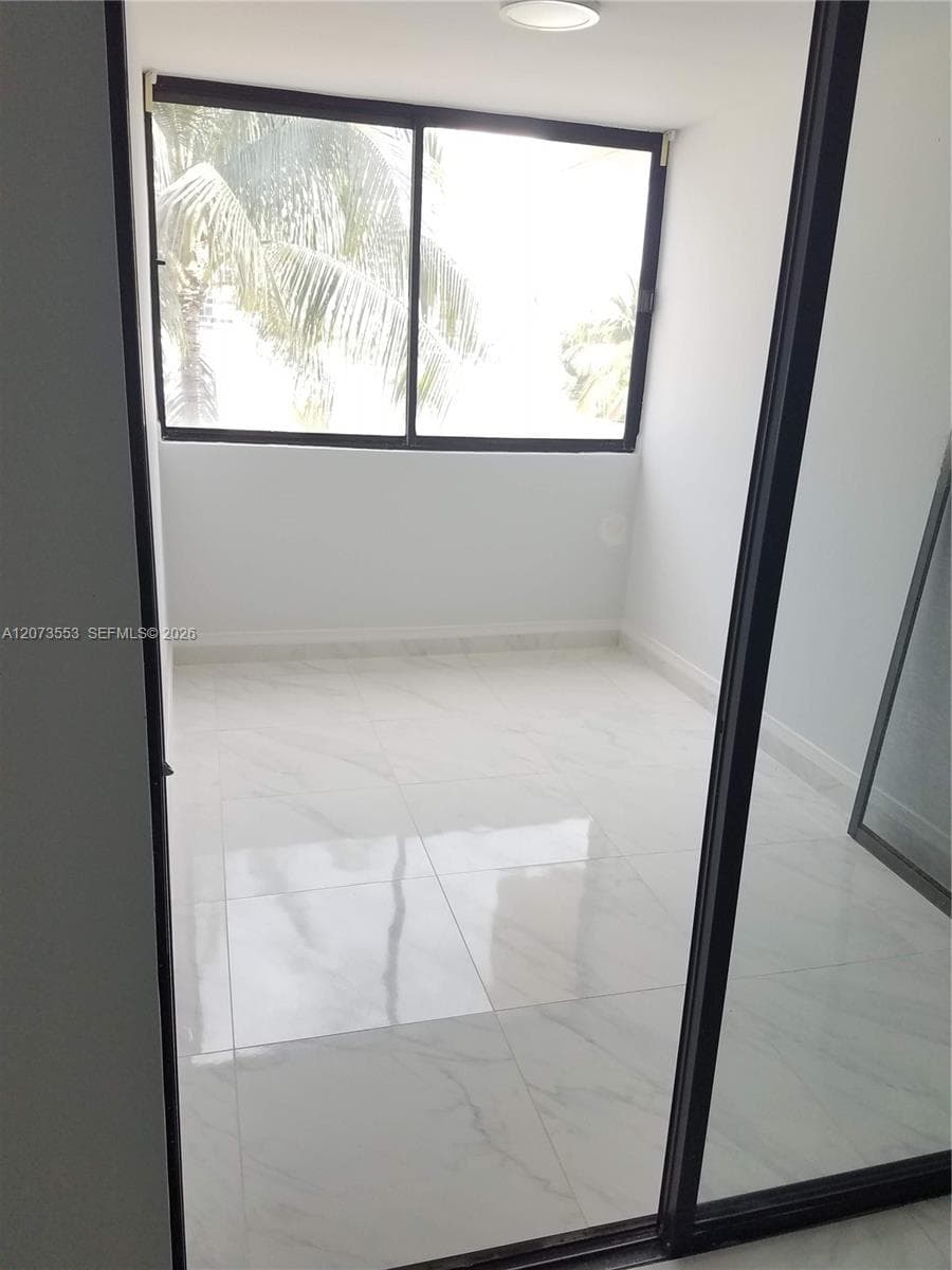 NAUTICO BAY CLUB CONDO · #410 in Miami Beach - Photo 11