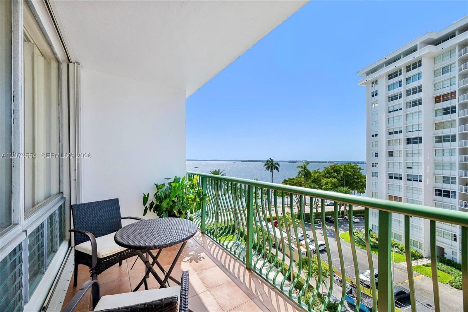 BRICKELL BAY TOWER CONDO · #706 in Miami - Photo 12