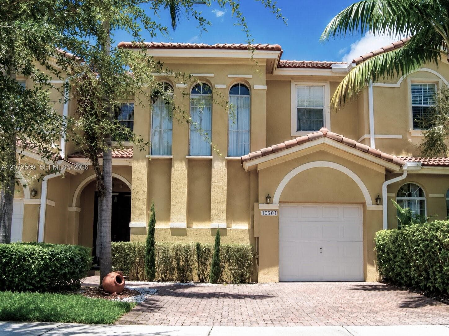 12244 SW 123rd Pl photo 1