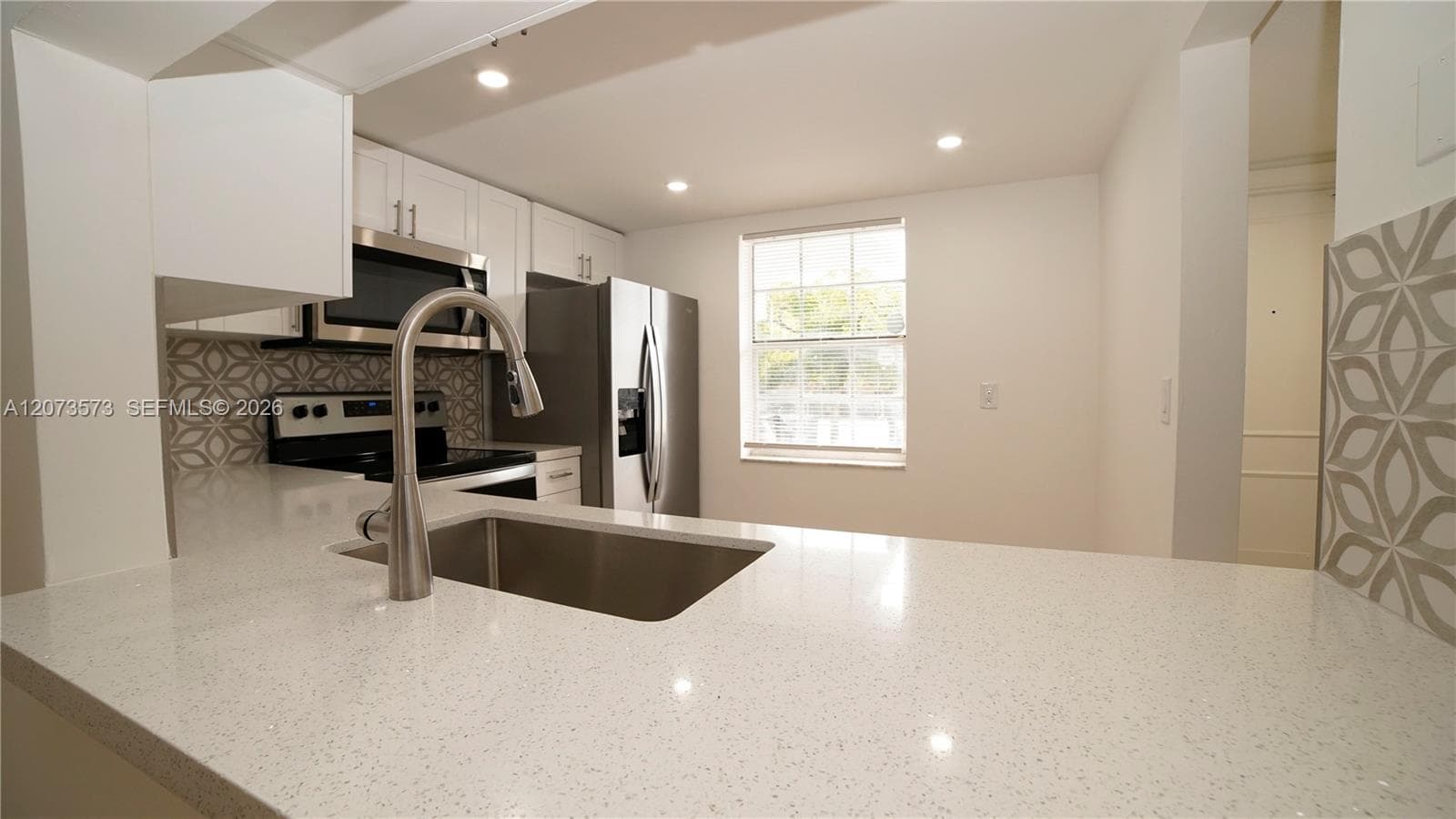 CRYSTAL GREENS CONDO · #101 in Deerfield Beach - Photo 5