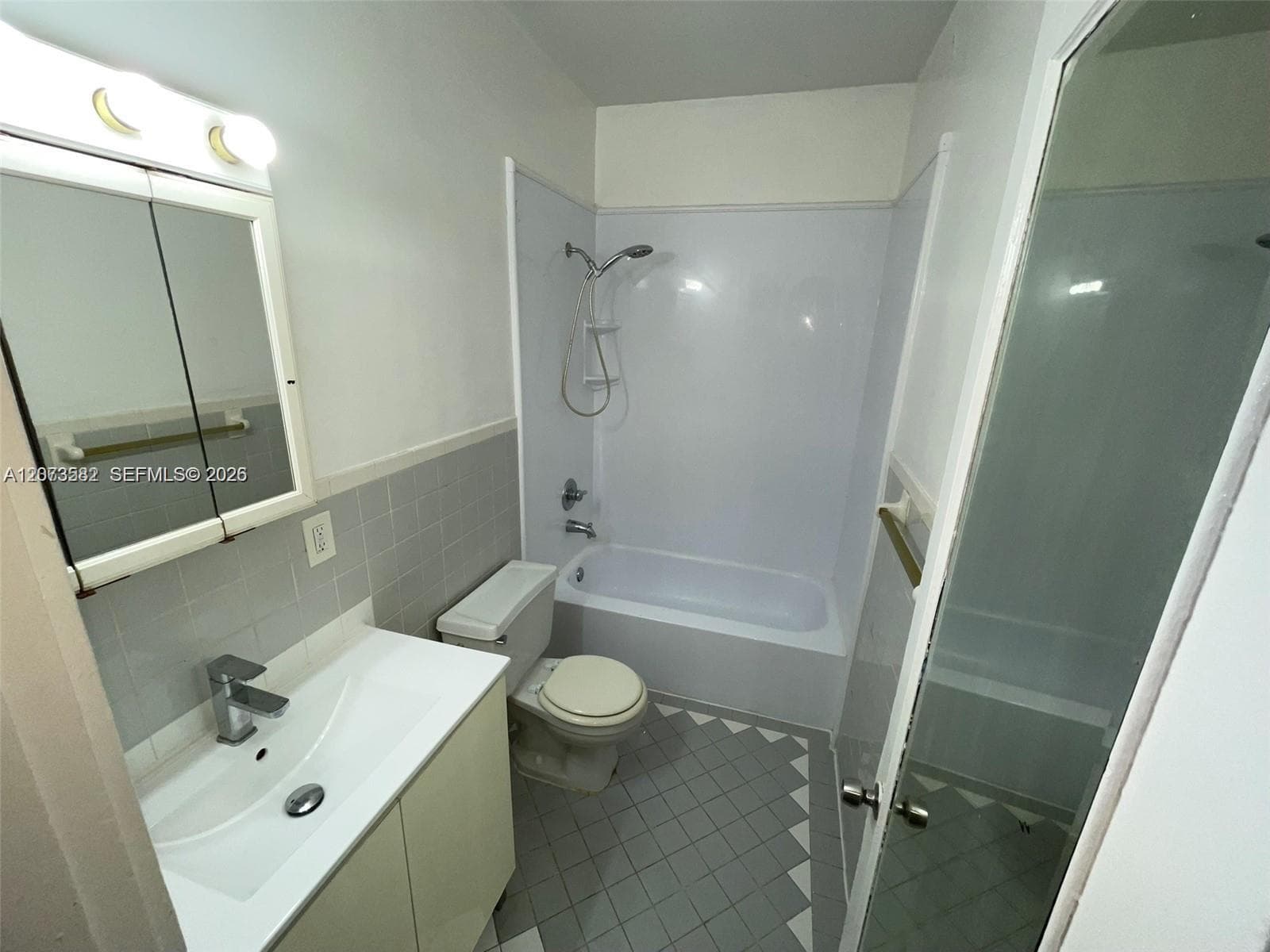 EVERGLADES EAST CONDO · #311 in Miami Beach - Photo 17