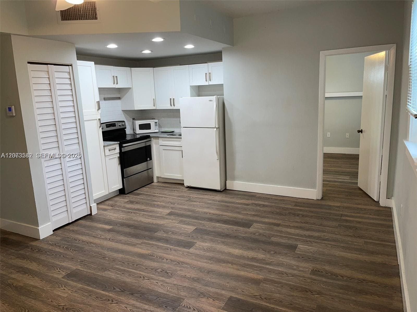 EVERGLADES EAST CONDO · #311 in Miami Beach - Photo 4