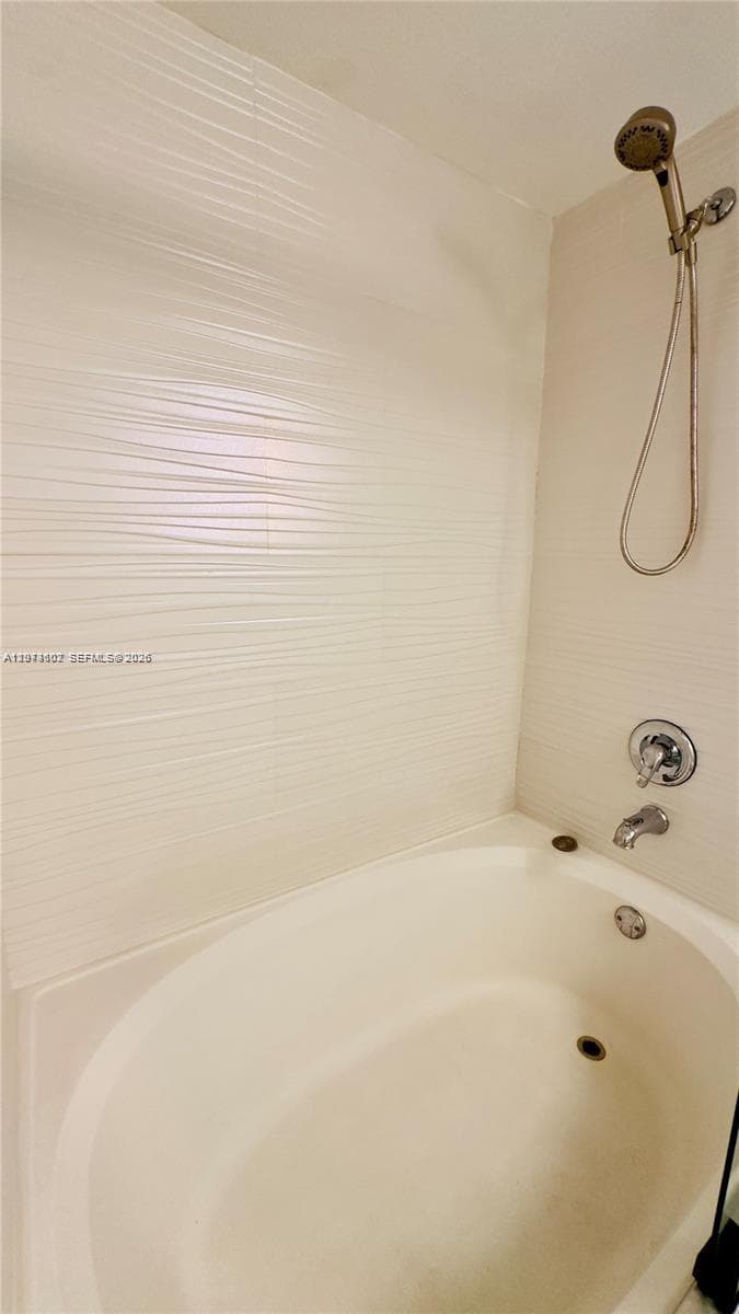 Porto Bellagio · #3311 in Sunny Isles Beach - Photo 15