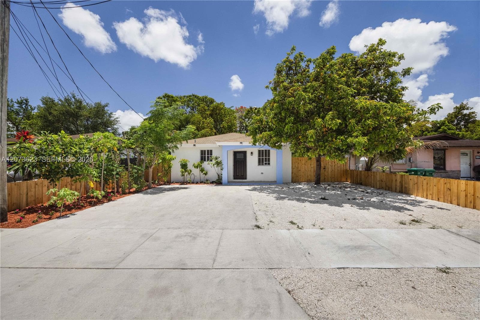10204 SW 173rd St photo 1